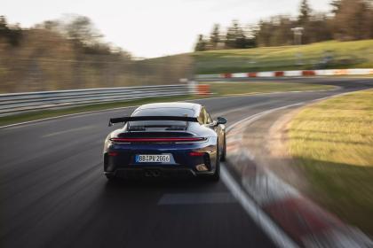 Η Porsche 911 GT3 έγινε το ταχύτερο manual αυτοκίνητο στο Nurburgring